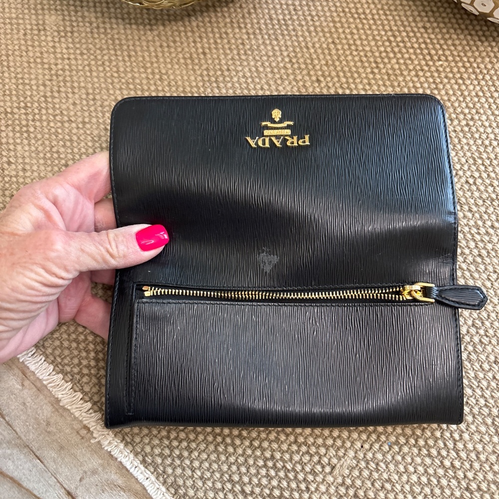 Prada wallet - Picture 3 of 4